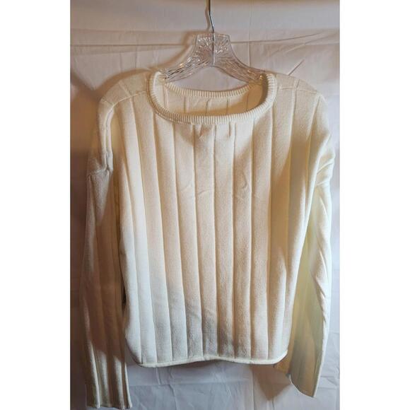 Sweater - Picture 2 of 3